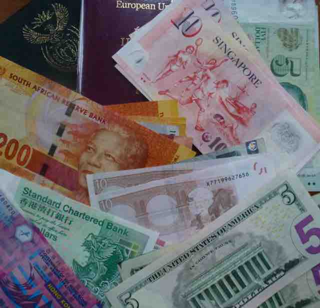 0A60-1439464061_Foreign_currency_low_res.jpg
