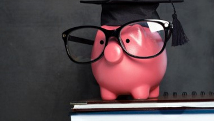 How a financial education strategy can help employees plan and save for the future feat.jpg