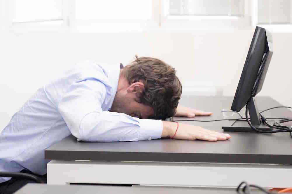 1C0E-1443610286_Hungover_shutterstock.jpg