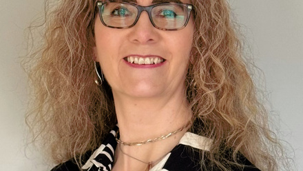 Jennifer Liston-Smith Headshot.jpg 1