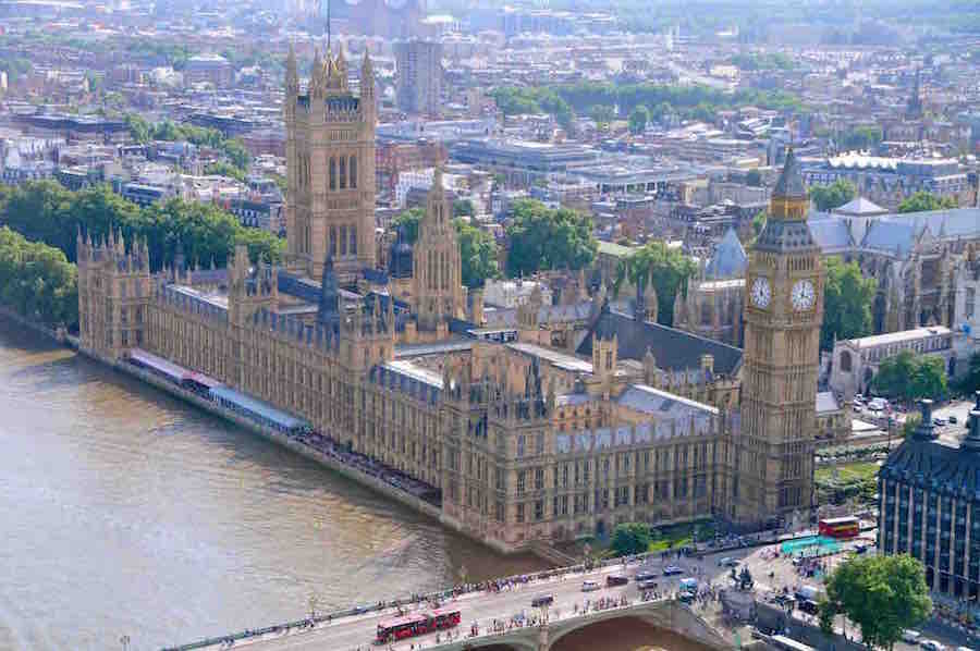 5F4F-1447340620_Westminster_Palace.jpg