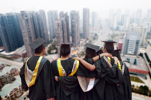 6D70-1459773705_Graduation_MAIN.jpg