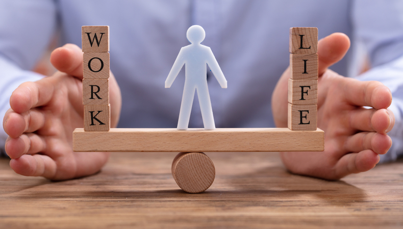 What to include in a workplace strategy to prevent burnout.jpg 1