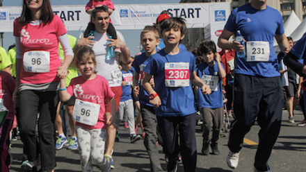 8 ways to include families in your physical wellbeing benefit strategy.jpg